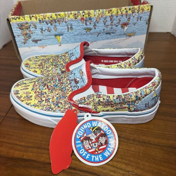 VANS OFF THE WALL WHERE'S WALDO? Classic Slip On Womens 7 Men’s 5.5 NWB - Picture 3 of 5